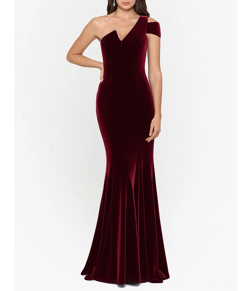 Betsy & Adam Stretch Velvet One Shoulder Gown