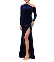 Betsy & Adam Velvet One Shoulder Neck Long Sleeve Side Ruched Sheath Dress