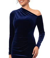 Betsy & Adam Velvet One Shoulder Neck Long Sleeve Side Ruched Sheath Dress