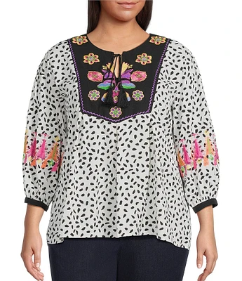 Calessa Plus Size Embroidered Floral Round Split Neck 3/4 Sleeve Tassel Tie Tunic