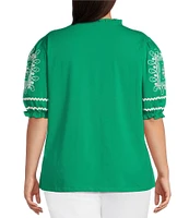 Calessa Plus Size Embroidered Knit Split V-Neck Short Sleeve Tunic