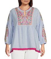 Calessa Plus Size Embroidered Patchwork Split Round V-Neck 3/4 Sleeve Tunic
