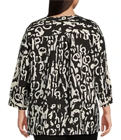 Calessa Plus Size Embroidered Patchwork Split V-Neck 3/4 Sleeve Tunic