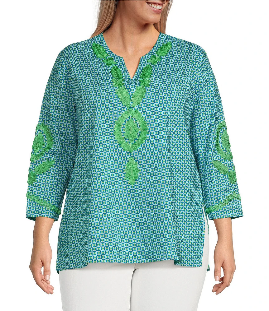 Calessa Plus Size Embroidered Retro Printed Split V-Neck 3/4 Sleeve Tunic