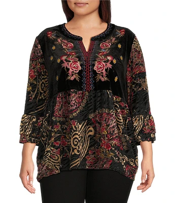 Calessa Plus Size Embroidered Velvet Floral Split Neck 3/4 Sleeve Tunic