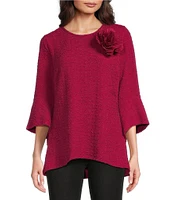 Calessa Textured Floral Applique Knit Split V-Neck 3/4 Sleeve Tunic