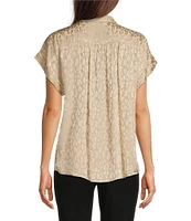 Calvin Klein Petite Size Leopard Jacquard Point Collar Short Cuffed Sleeve Pleated Shoulder Button-Front Blouse