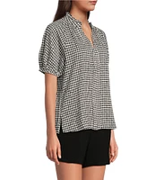 CeCe Woven Gingham Print Split V-Neck Short Sleeve Top