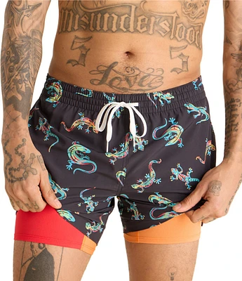 Chubbies Blizzard O' Lizards 5.5#double; Swim Trunks