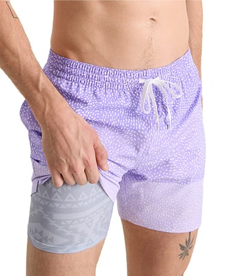 Chubbies Gem Whale Shark 5.5#double; Inseam Swim Trunks