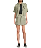 Columbia Elevated Utility Woven Snap Collar Short Sleeve Chest Pocket Front Zip Shirt