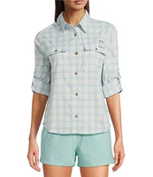Columbia Women's PFG Wildcast Performance Yarn Dye Plaid Print Long Sleeve Button Front Shirt