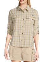 Columbia Women's PFG Wildcast Performance Yarn Dye Plaid Print Long Sleeve Button Front Shirt