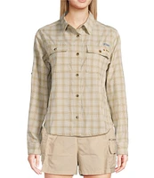 Columbia Women's PFG Wildcast Performance Yarn Dye Plaid Print Long Sleeve Button Front Shirt