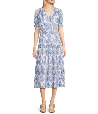 Current Air Pleated V-Neck Short Sleeve Midi Dress