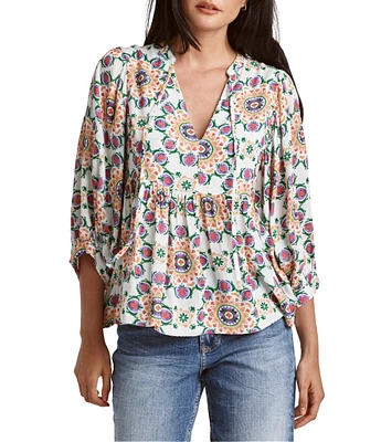 Dear John Malia 3/4 Sleeve Tie Front V-Neck Blouse