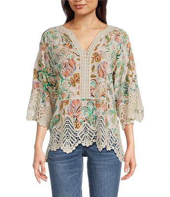 Democracy Petite Size Split V-Neck Crochet Scallop Trim Peplum Top