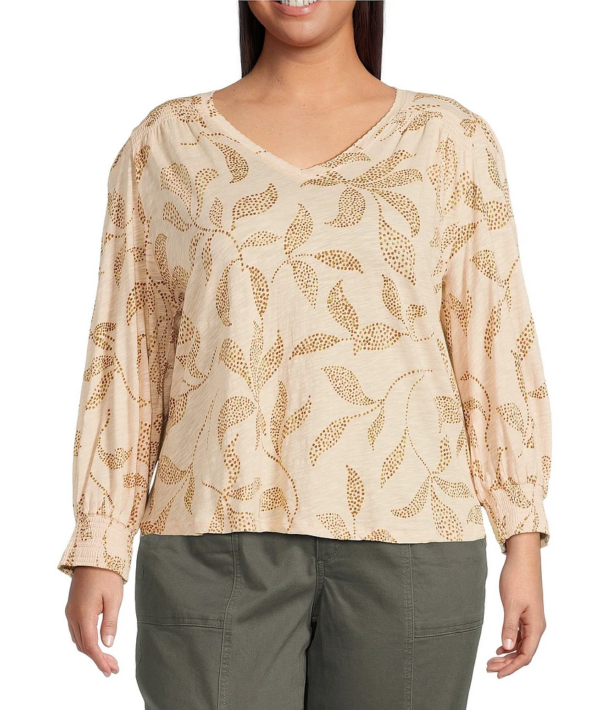 Democracy Plus Size Knit Tropical Palm Print Shell Tuck Embroidered V-Neck Smocked Detail 3/4 Sleeve Top