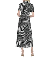 DKNY by Donna Karan Collared V-Neck Short Sleeve Midi Shirt Dress