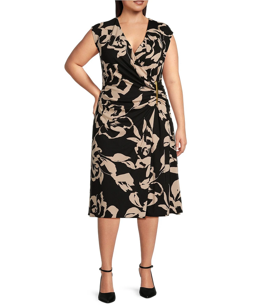 Donna Karan Plus Size Jersey V-Neck Sleeveless Ruched Gold Broach Midi Sheath Dress