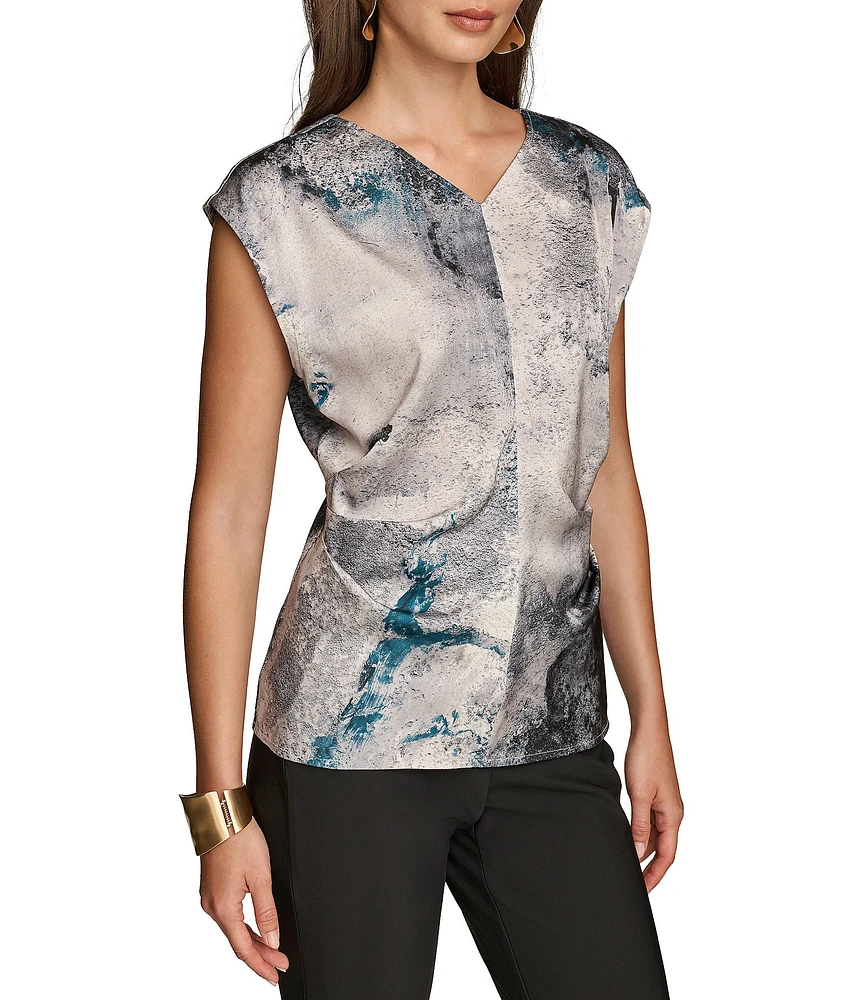 Donna Karan Satin Back Crepe V-Neck Cap Abstract Print Sleeve Top