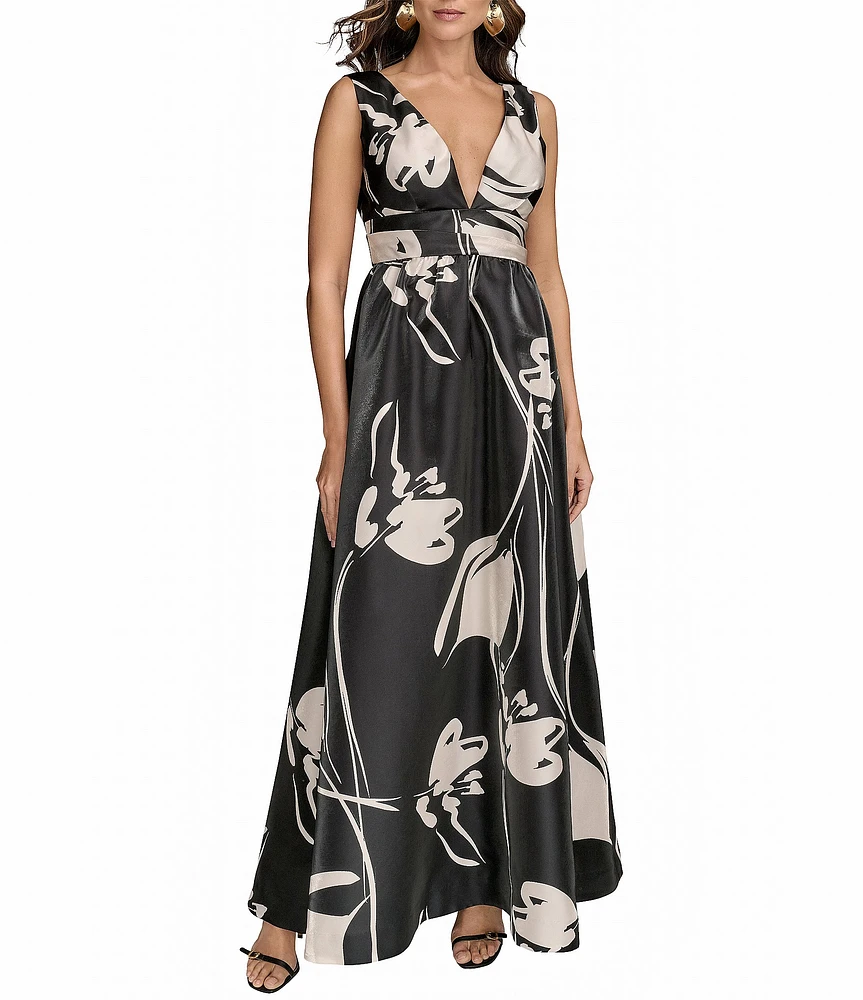 Donna Karan Sleeveless Floral Print V-Neck Ball Gown