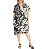 Donna Morgan Plus Size Short Sleeve V-Neck Wrap Abstract Print Dress