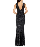 Dress the Population Leighton Sequin Round Neck Sleeveless Mermaid Gown