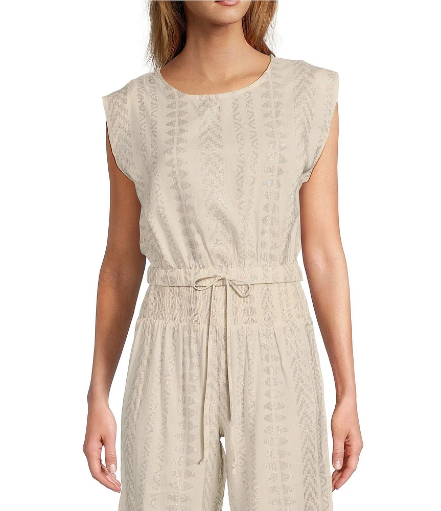 ELAN Coordinating Metallic Arrow Print Crew Neck Cap Sleeve Banded Cropped Top
