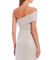 Eliza J Off-the-Shoulder Short Sleeve Side Ruched Foiled Knit Sheath Gown