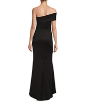 Eliza J Stretch Off-the-Shoulder Sleeveless Gown