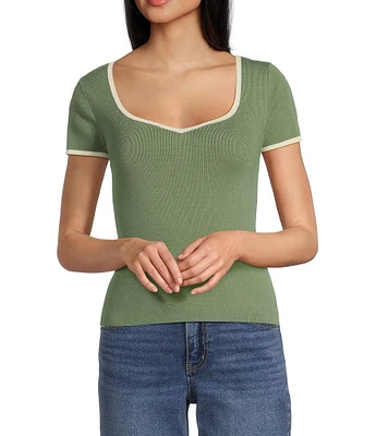 Evolutionary V-Neck Short Sleeve Sweater Top