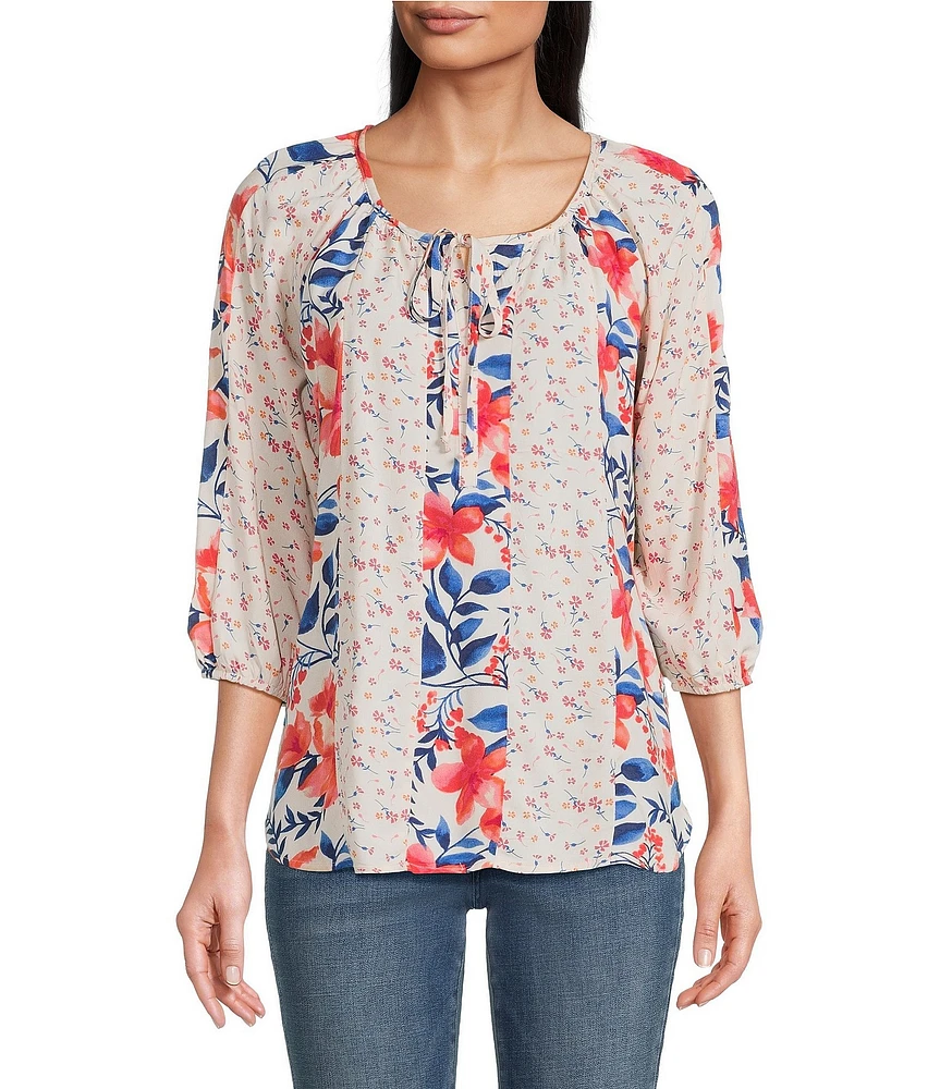Figueroa & Flower Petite Size Printed Split V-Neck 3/4 Sleeve Top