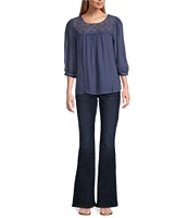 Figueroa & Flower Scoop Neck 3/4 Sleeve Lace Yoke Blouse