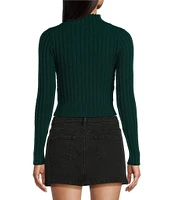 GB Twist Cropped Sweater