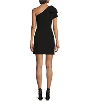 Gianni Bini Deliah One Bow Shoulder Sleeveless Sheath Crepe Mini Dress