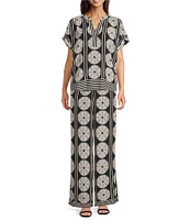Gibson & Latimer Coordinating Fan Print Woven Split Round Dropped Short Roll Tab Sleeve Hi-Low Shirttail Blouse