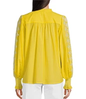 Gibson & Latimer Woven Embroidered Floral Ruffled Slit Round Button Front Neck Long Blouson Sleeve Hi-Low Shirttail Blouse