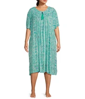 Go Softly Plus Size Tile Print V-Neck Short Sleeve Zip-Front Crinkle Patio Dress