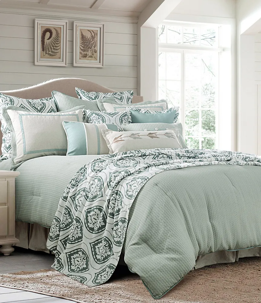 HiEnd Accents Belmont Comforter Set