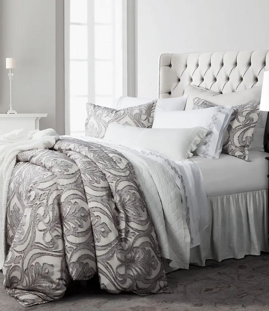 HiEnd Accents Nicole Oversized Damask Comforter Mini Set