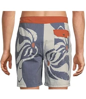 Hurley Phantom Naturals Tailgate 18#double; Outseam Swim Trunks