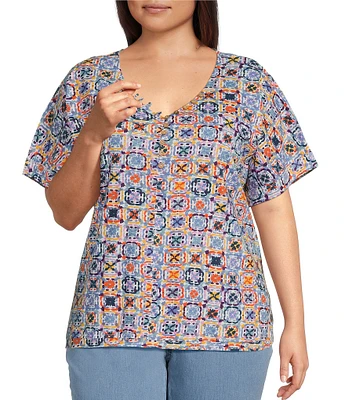 Intro Plus Size Cotton Slub Jersey Tile Print V-Neck Short Sleeve Tee