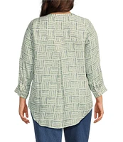 Intro Plus Size Woven Bok Choy Split V-Neck 3/4 Roll-Tab Sleeve Button Front Shirt