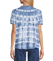 Intro Tie-Dye Split V-Neck Short Sleeve Lace Pleated Yoke Tee