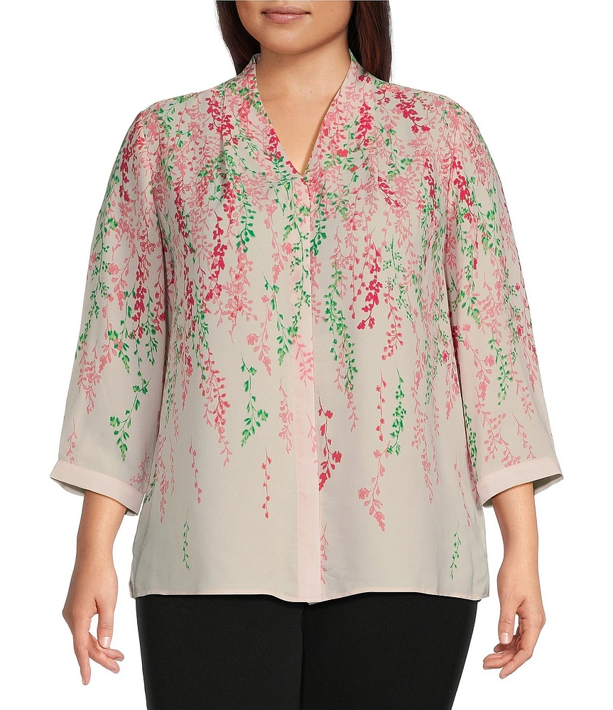 Investments Plus Size Caroline Signature Cascading Vines V-Neck 3/4 Sleeve Button Front Top