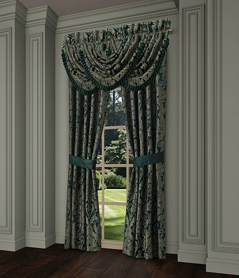 J. Queen New York Bellini Window Treatment