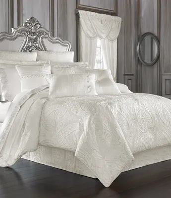 J. Queen New York Bianco Damask Comforter Set