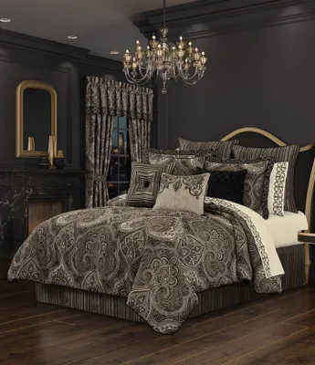 J. Queen New York Cipriana Oversized Woven Damask Comforter Set