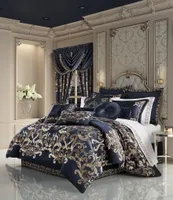 J. Queen New York Giardino Oversized Scroll Print Comforter Set